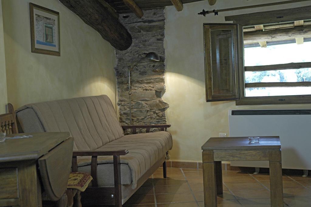 Los Balcones Del Rio Robledillo De Gata Room photo